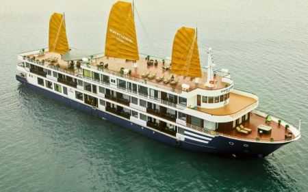 Nội Thất Quang Đông cung cấp bàn ghế ngoài trời, ghế nằm hồ bơi cho tàu du lịch sealife Group